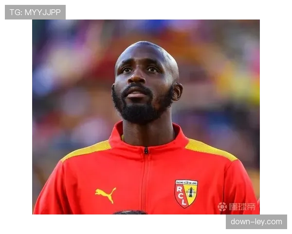 福法纳第85分钟扳回一球，朗斯客场失利难掩斗志